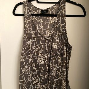 Gray and white patterned tank top